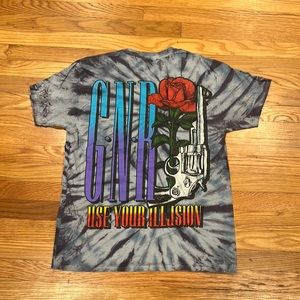 VINTAGE Guns & Roses T-shirt, size LARGE
